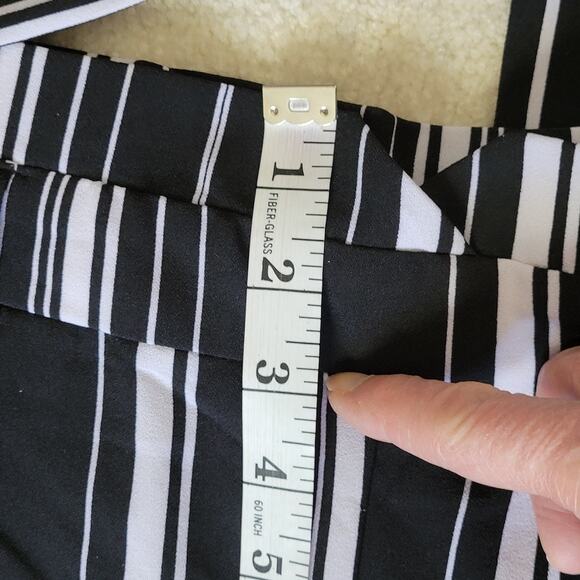 SOHO Apparel Ltd Size PXL Paperbag Pull On Wide Leg Pleated Striped Tie Pants - Picture 6 of 13